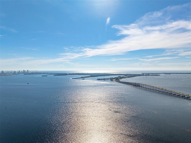 Building Photo - 1643 Brickell Ave