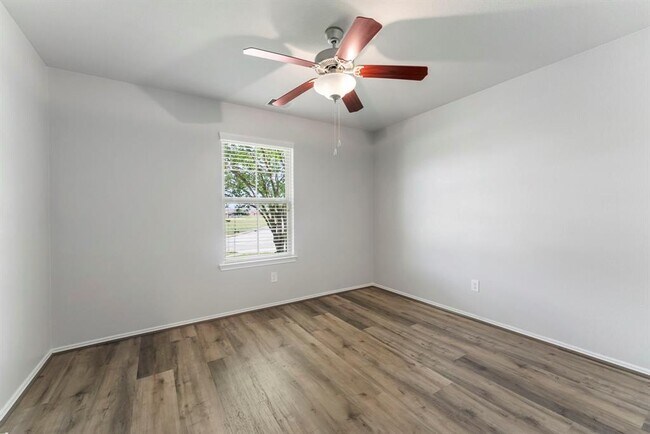 Building Photo - 24331 Ravenna Landing Loop
