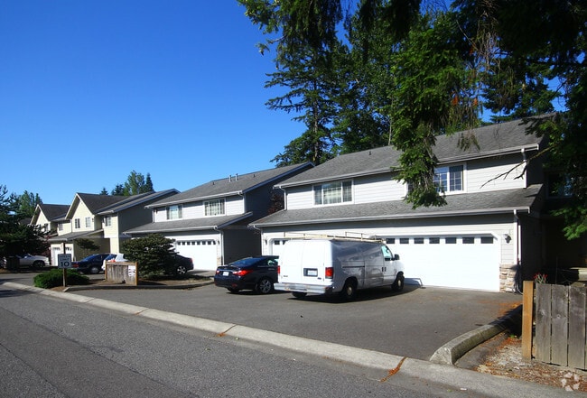 Building Photo - Spencer Court Townhomes