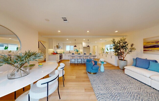 Building Photo - Single House Fountain Valley