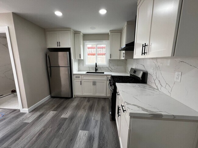 Building Photo - Brand New Three Bedroom and One Bath ADU House for Rent in Pico Rivera