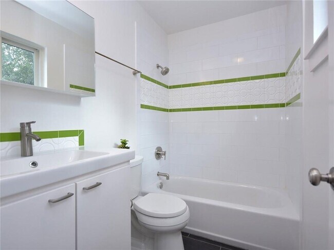 Building Photo - 11713 Blackhawk Dr