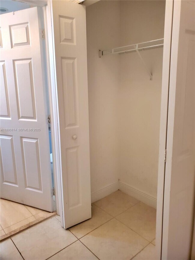 Building Photo - 9731 NW 10 Terrace