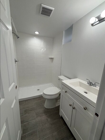 Building Photo - 55 Church Dr