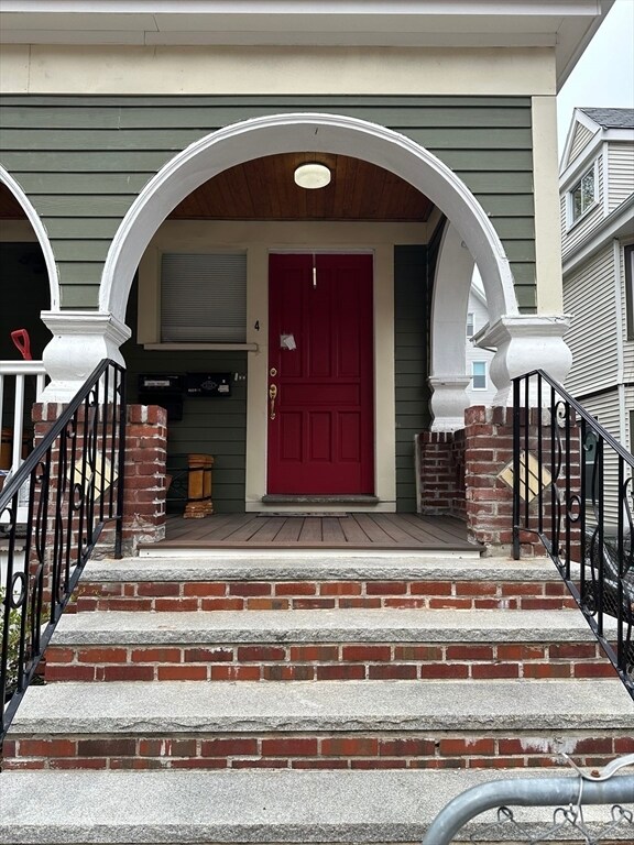 Building Photo - 4 Intervale St
