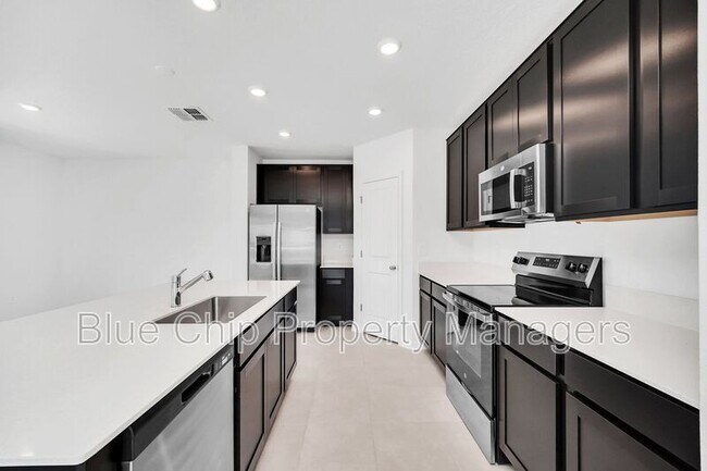 Building Photo - 2209 Aquifer Ln