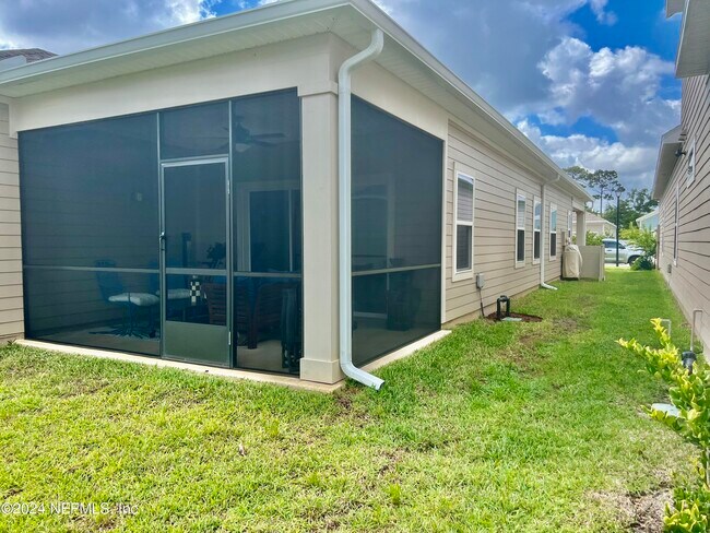 Building Photo - 2153 Major Oak St