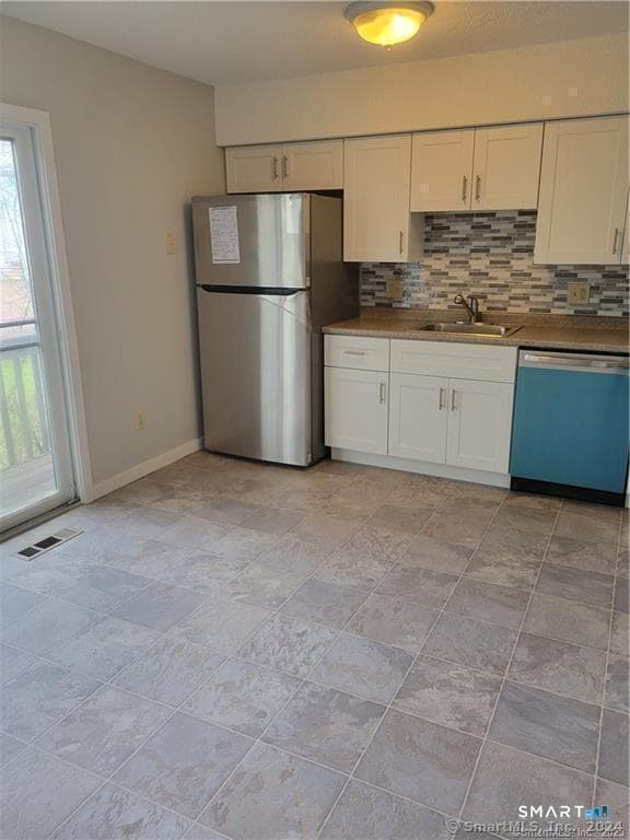 Building Photo - 666 Woodward Ave