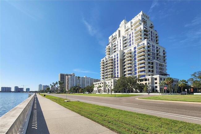 Building Photo - 2103 Bayshore Blvd