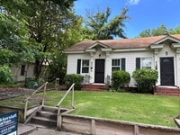 Building Photo - 1405/1407 Virginia Street