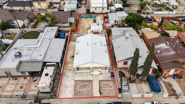 Building Photo - 3418 Yandell Dr