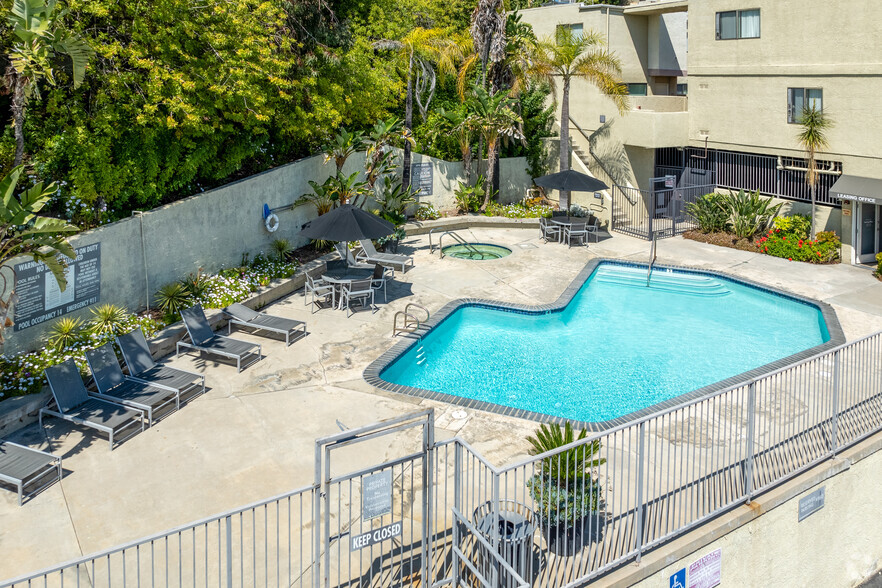 Swimming Pool - 11611 Blucher Ave Granada Hills, CA 91344