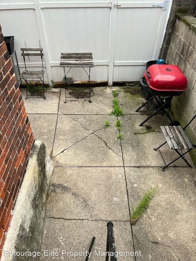 Building Photo - 2 br, 1 bath House - 1337 S Newkirk Street