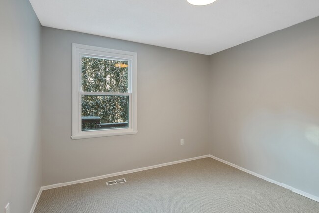 Building Photo - 4210 Trotwood Ln