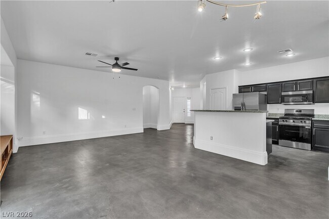 Building Photo - 4468 Lobero Ave