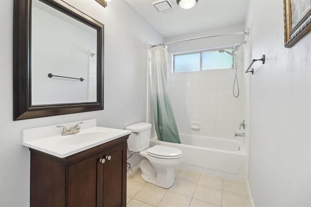 Building Photo - 3420 Grenoble Ct