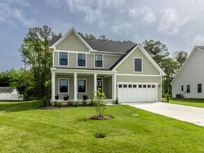 Building Photo - WINTER RENTAL - 3 BED 2.5 BATH SINGLE FAMI...
