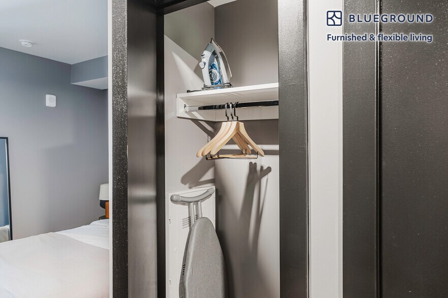 Building Photo - 1313 L St NW