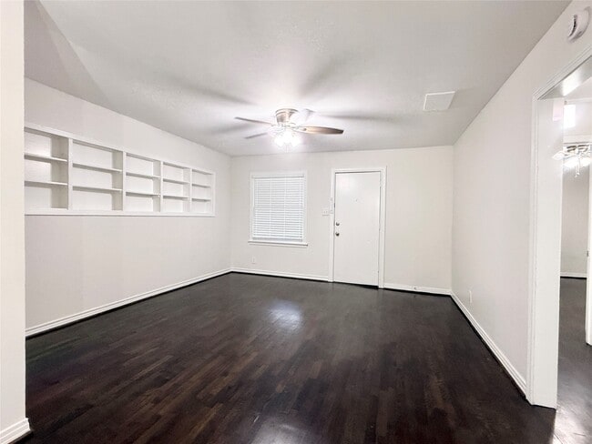 Building Photo - 832 S Anderson St