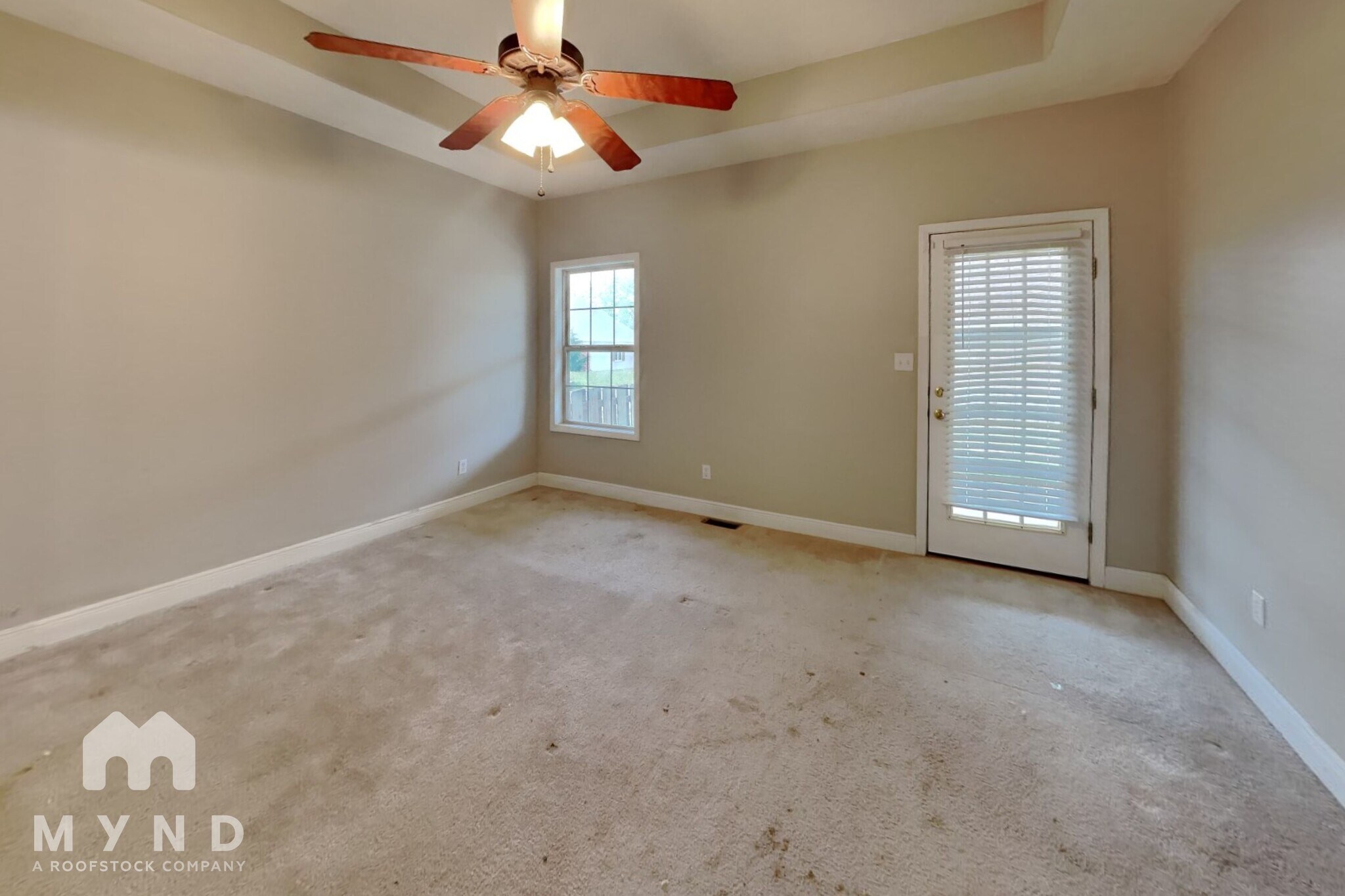 Building Photo - 5651 N 13th Ave