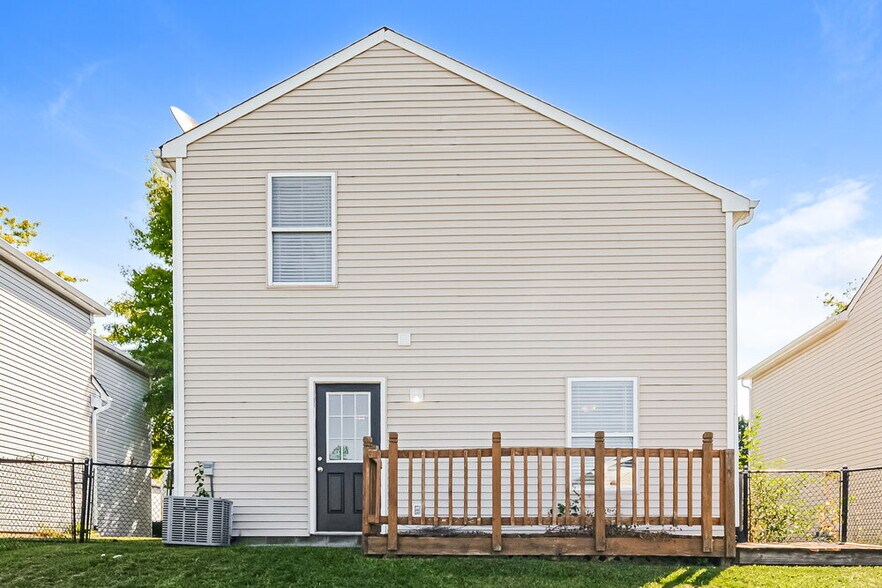 Building Photo - 1240 Cutler Ln