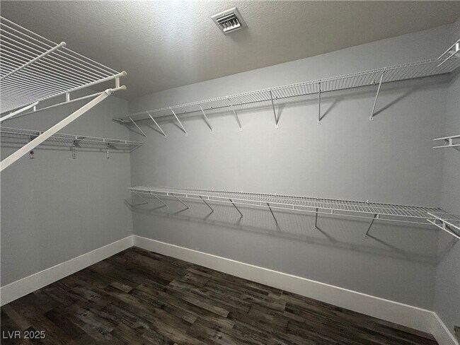 Building Photo - 3436 N Tenaya Wy