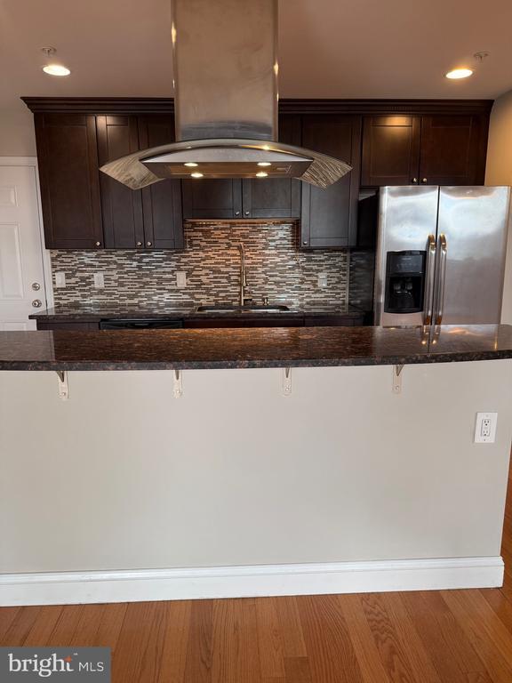 Building Photo - 1521 Poplar St