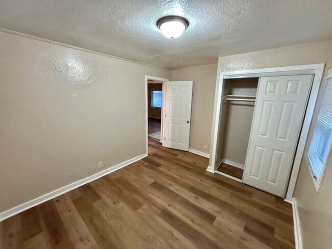 Building Photo - Great 2 Bed 1 Bath House in Richmond -- AVAILABLE NOW!