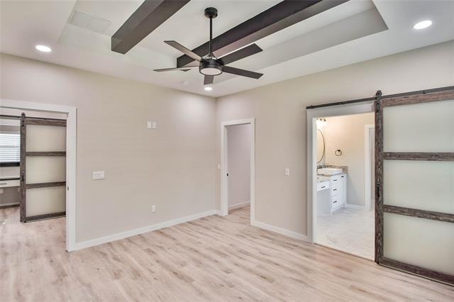 Building Photo - 828 Corral Dr