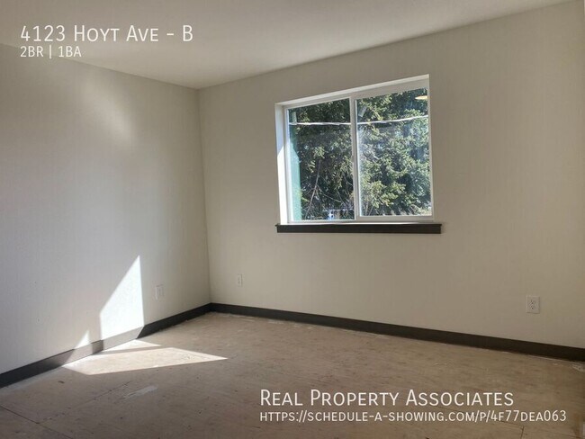 Building Photo - 4123 Hoyt Ave