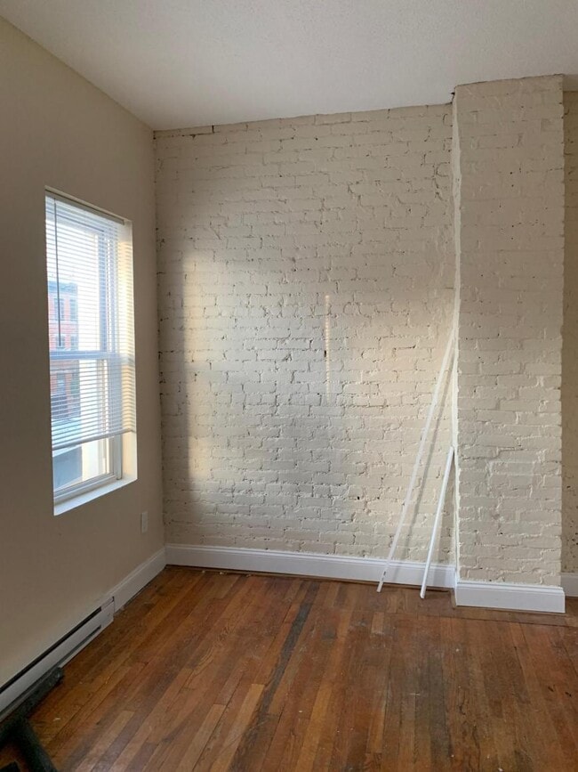 Building Photo - 2 bedroom in Boston MA 02115