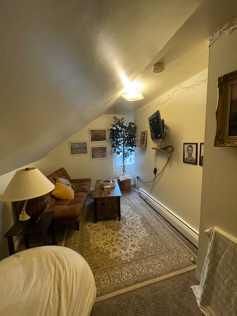 Primary Photo - 388 Manchester St