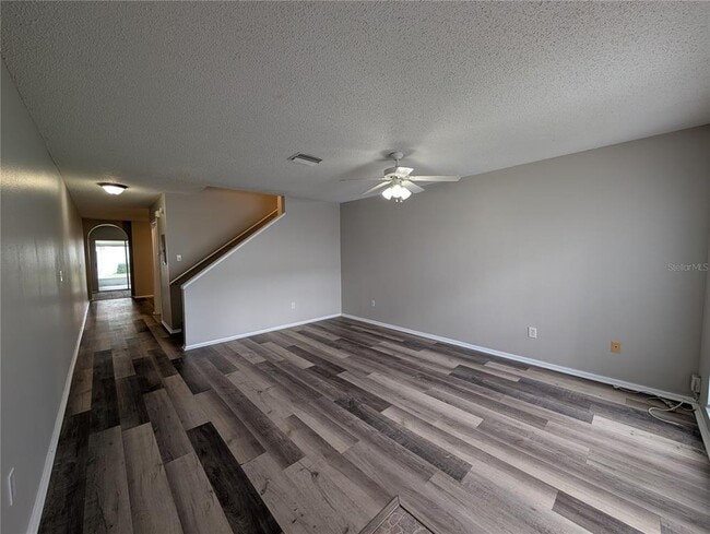 Building Photo - 414 Kensington Lake Cir