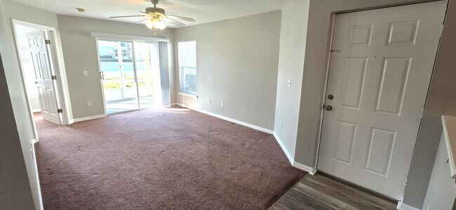 Building Photo - 8810 Grand Palms Cir