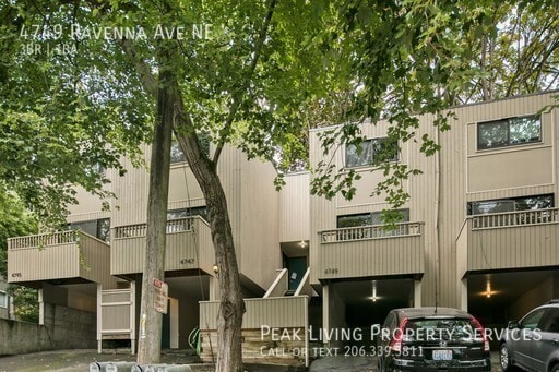 Building Photo - UW 3bed/1bth! FREE PARKING & LAUNDRY!