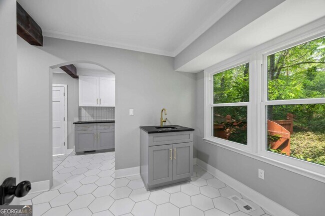 Building Photo - 125 Terrell Dr