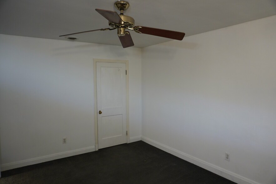 Building Photo - 205 Burke Ave