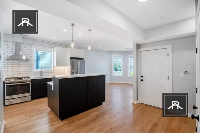 Primary Photo - 3 bedroom in Allston MA 02134