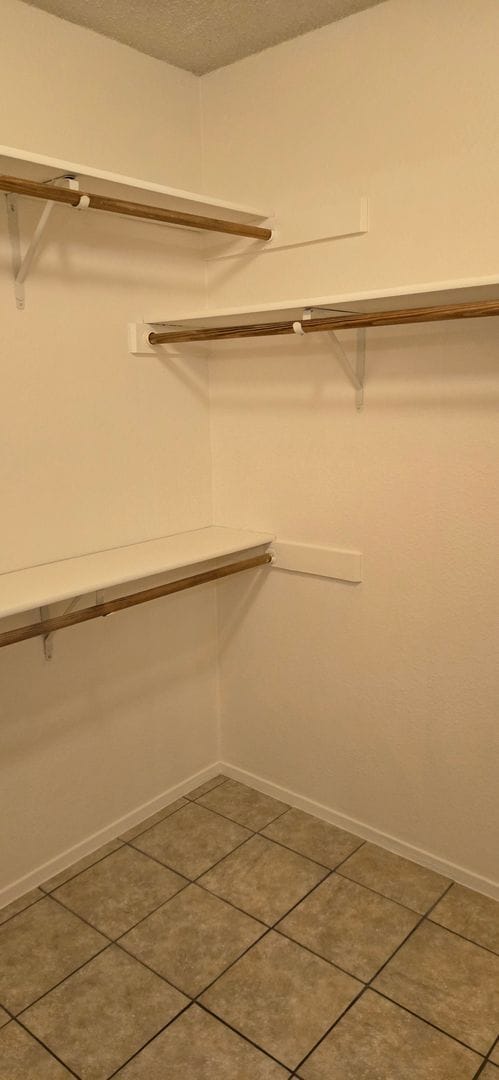 Building Photo - 4607 Mustang Dr