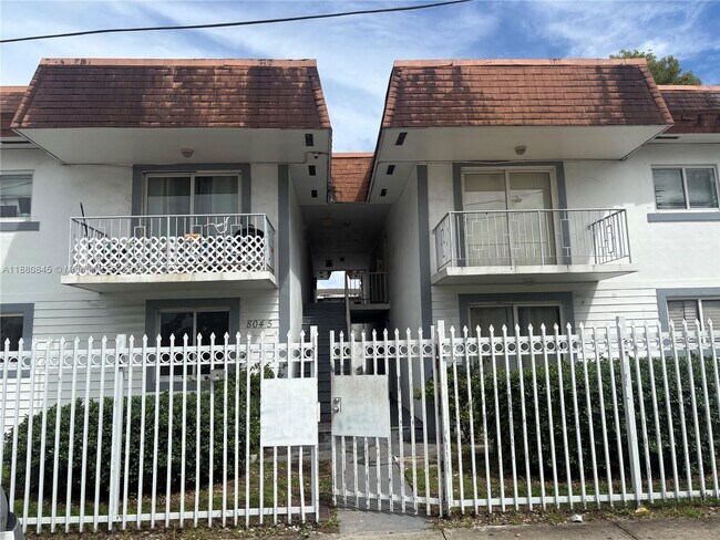 Building Photo - 8045 NE 1st Ave