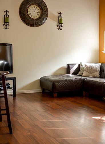 Living Room - 4938 South Drexel Boulevard