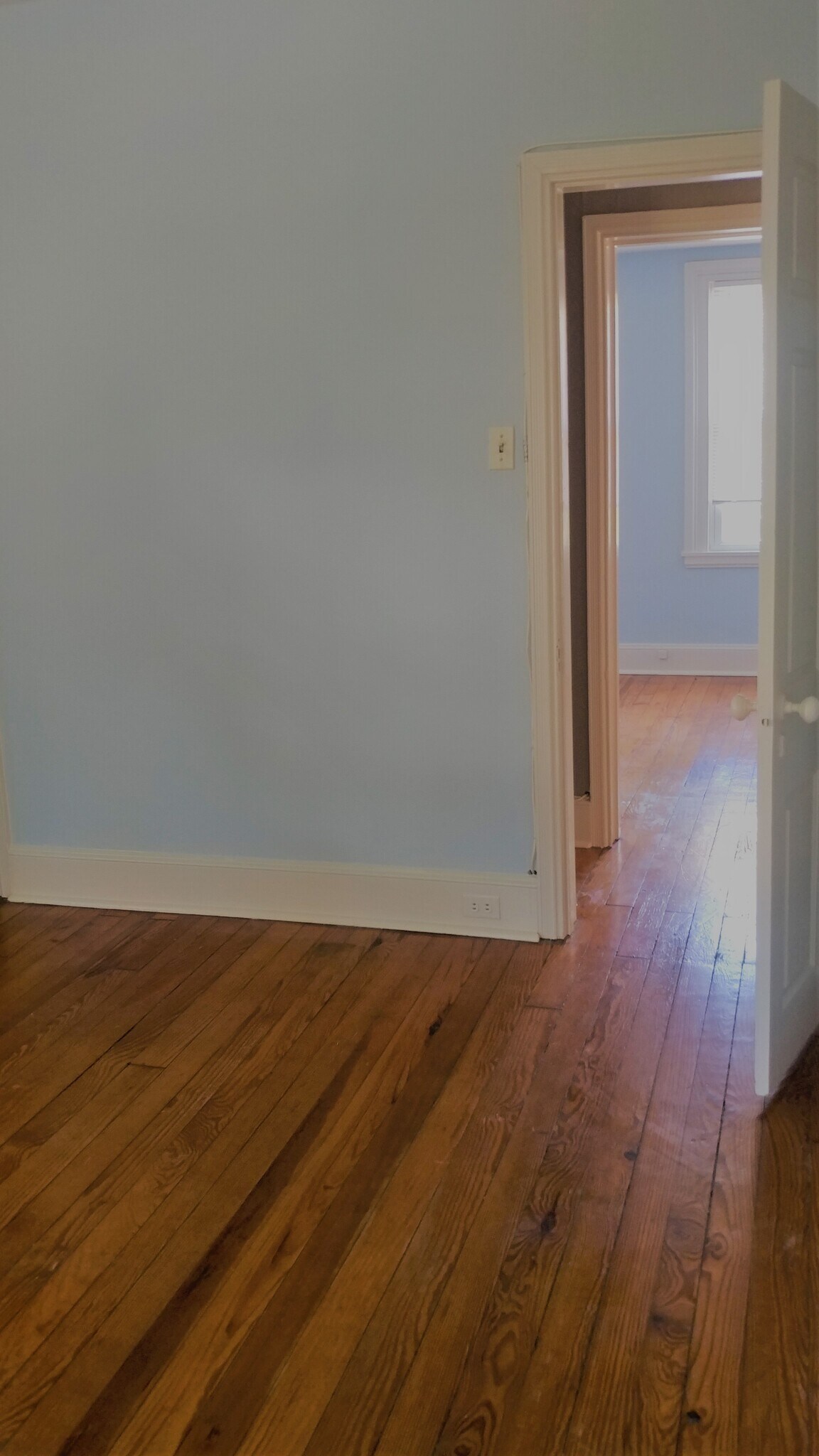 Building Photo - 400 N Bellevue Ave