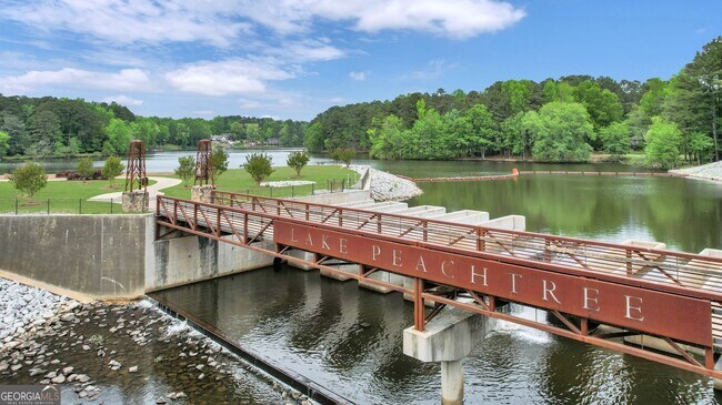 Building Photo - 136 Santolina Park