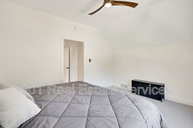 Building Photo - 299 Wilkinson Pl