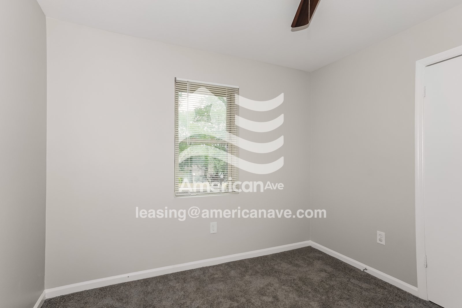 Building Photo - 3429 Kensington Dr S