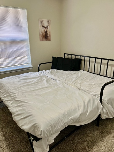 Building Photo - 4311 N Buckboard Pl