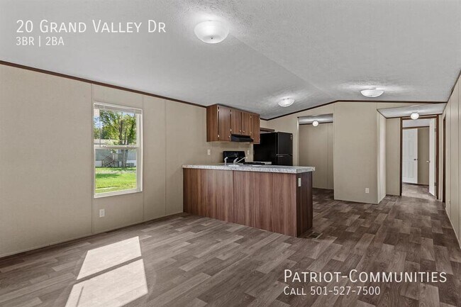 Building Photo - 20 Grand Valley Dr
