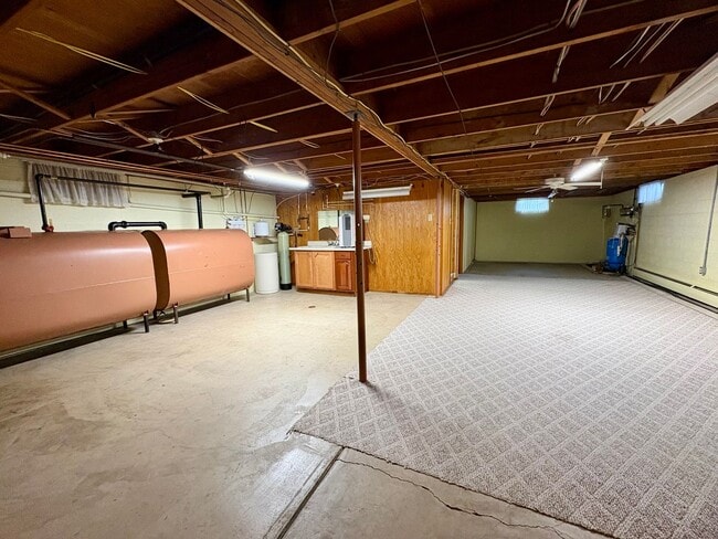 Building Photo - 3 Bedroom 2 Bathroom in Annville w/Huge Ga...