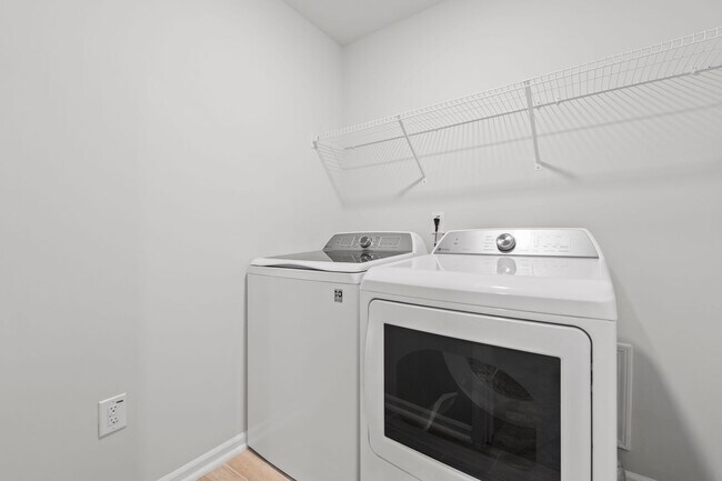 Building Photo - 205 Millennium Dr