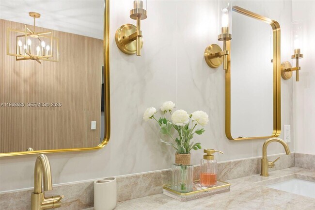 Building Photo - 3540 NE 28th Ave